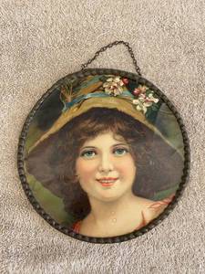lot 44702 image: vintage round picture