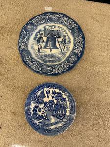 lot 44719 image: 2 blue & white plates