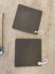 lot 44732 image: 2 rubber hot pads