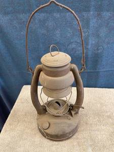 lot 44747 image: vintage lantern