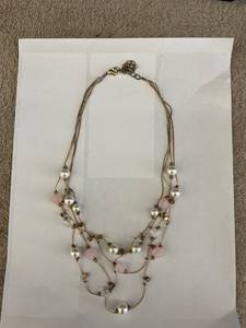 lot 44765 image: Vintage necklace