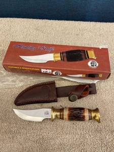 lot 44783 image: chipaway hunting knife