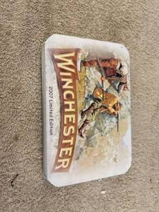 lot 44786 image: Winchester knife tin