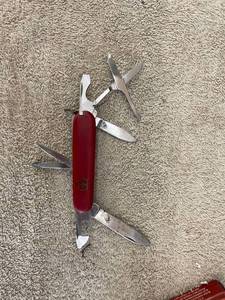 lot 44788 image: victorinox Switzerland