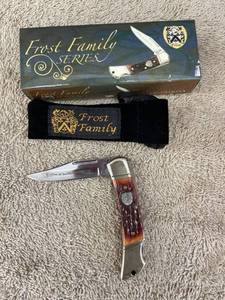 lot 44792 image: NEW frost family pocket knife