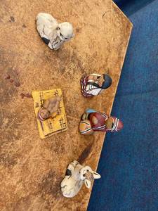 lot 44825 image: Peruvian nativity set
