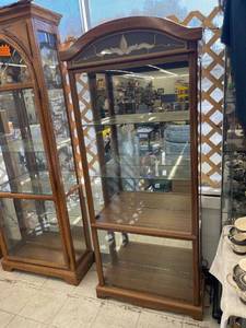 lot 44852 image: lighted curio cabinet