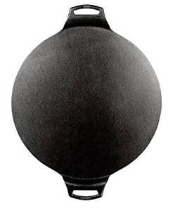 lot 206 image: Lodge 15-Inch Seasoned Cast Iron Pizza Pan, BW15PP, Black