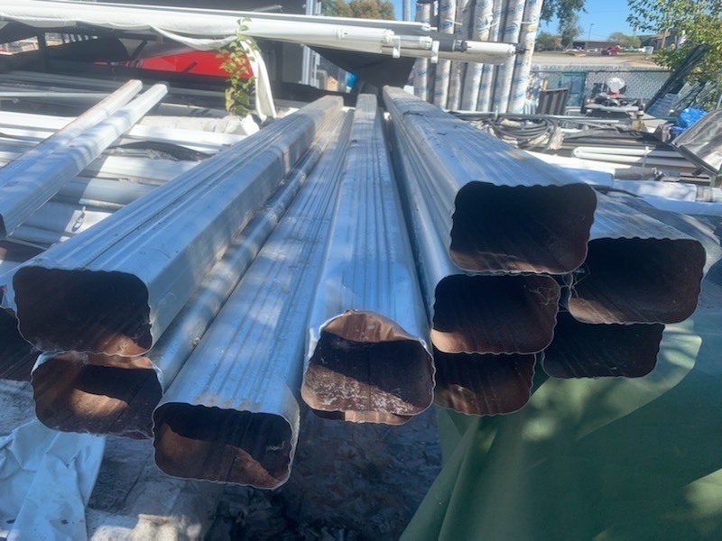 lot 140 image: 8 Aluminum Gutter Downspouts