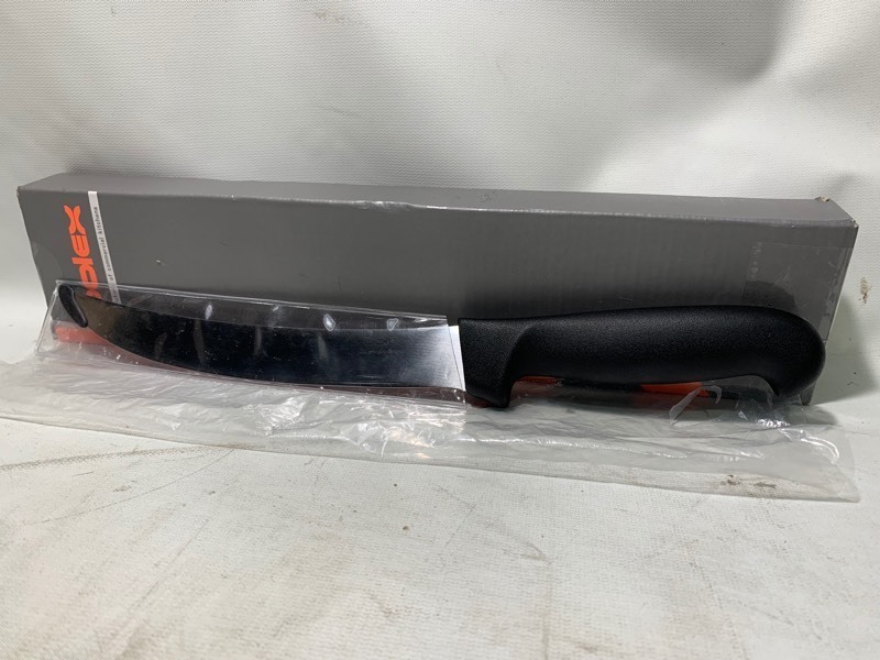 lot 19 image: Bolex Professional Hunting 8 Curves Skinning Knife In Box