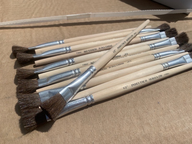 lot 242 image: 12 New 12 Indeutsch Wooden Paint Brushes