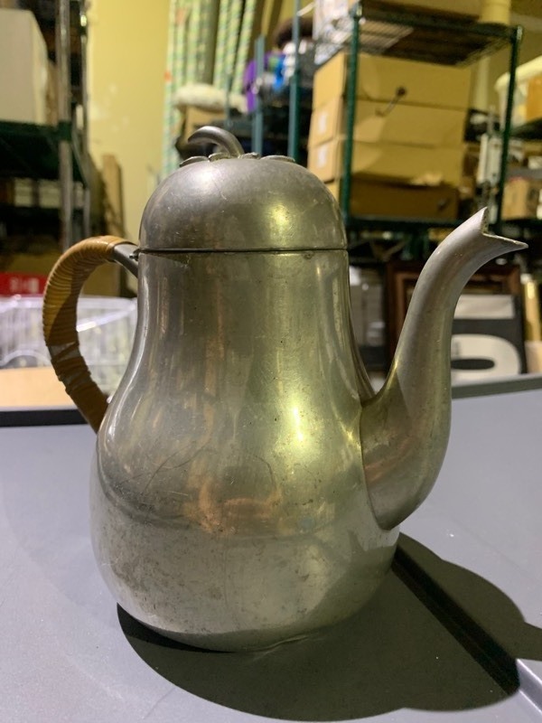 lot 323 image: Classic Vintage English Pewter Piece Lot 4
