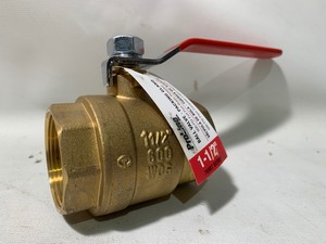 lot 31 image: 1 New Proline 1-12 7609T Series Full Port Brass Ball Valve