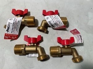 lot 33 image: 4 New Proline Brass MF Threaded 34or12 Hose Bibbs