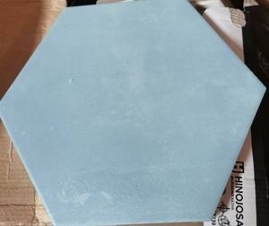 lot 3129 image: Kerlife Ceramicas Floor Tiles 7,7x8,9 Blue 16ct