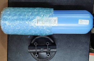 lot 6060 image: Pool Filter Blue 20 Opaque 1