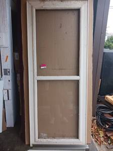 lot 5167 image: Storm Door needs cleaning