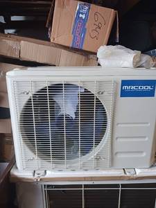 lot 5204 image: Mr.Cool Heat Pump Air Conditioner - Model A-09-HP-230A