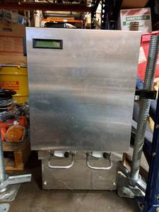 lot 5108 image: KanPak Cream Milk Dispenser
