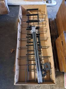 lot 5153 image: Magazine Rack