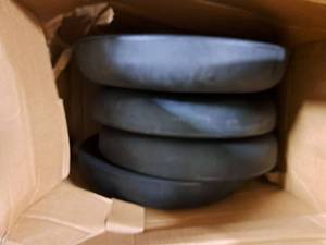 lot 5216 image: Black Plastic 22 Wheels