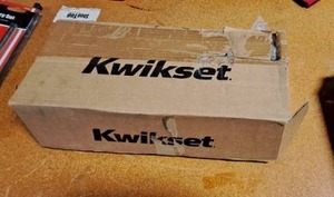 lot 5098 image: Kwikset - Satin Nickel - Dakota X Lip Handle Set&nbsp