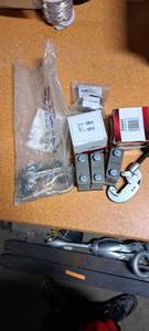lot 32458 image: Lot of Assorted Car Parts and Tools