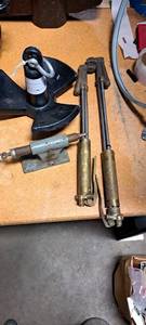 lot 32476 image: 2- Harris welding oxy acetylene cutting torches, rubber coated boat anchor and lathe machining vise
