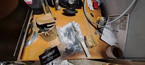 lot 32478 image: Lot of Miscellaneous Toolsparts