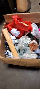 lot 32479 image: Lot of Miscellaneous Car PartsPieces