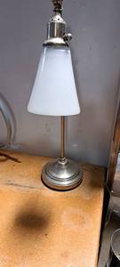 lot 32487 image: Portable Lamp