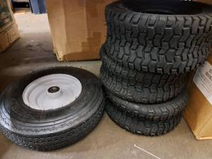 lot 5442 image: Lot of Tires