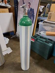 lot 7001 image: Oxygen Tank 3 Gallon