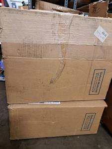 lot 7010 image: 2 cases of 300 Polaroid heavy card stock photo paper 12 x 7.25