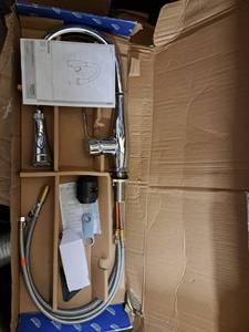 lot 7015 image: Grohe chrome pull out kitchen faucet