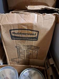 lot 7028 image: Rubbermaid Commercial Cart - in box