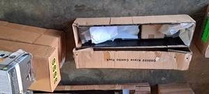 lot 8004 image: Knave Combo Rack 1 Plastic Tissue Dispense r
