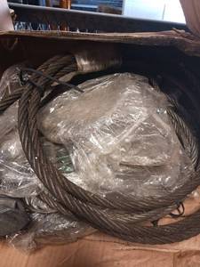 lot 5339 image: Box of steel cable lifting cableschokers and semi electrical connectors
