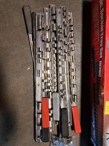 lot 5099 image: Socket Holders