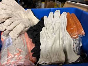 lot 4027 image: bin of gloves, fleece, leather, safety gloves. coffee bean sacks