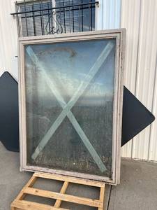 lot 4030 image: (3) 48�� x 65�� Andersen picture windows, see other Andersen casement window auction