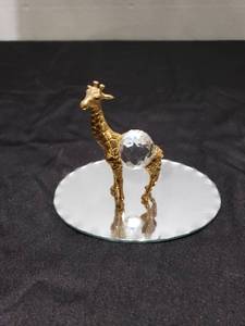 lot 8707 image: crystalbrass giraffe