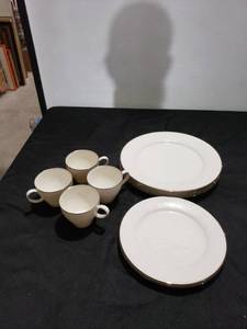 lot 8752 image: Noritake ivory China dishes