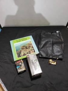 lot 8753 image: lot of golf stuff