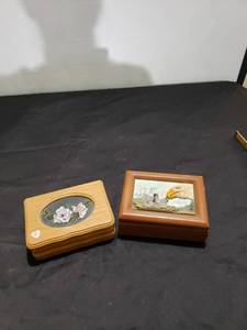 lot 8782 image: pair dresser boxes