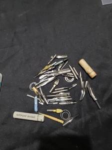 lot 8785 image: lot of fountain pen tips