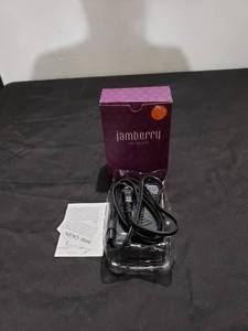 lot 8832 image: jamberry mini heater NIB