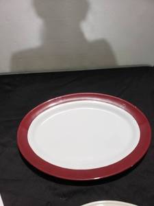 lot 8839 image: huge whitemaroon pampered Chef platter