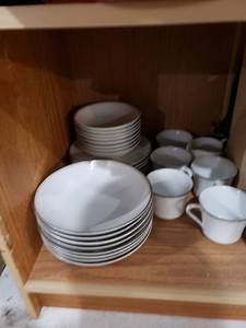 lot 8857 image: crown empire countess fine China set
