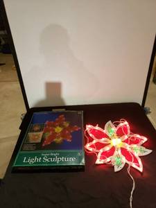 lot 8924 image: lighted poinsettia decor wbox
